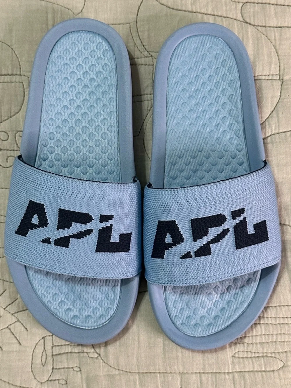 APL TechLoom Slide Ice Blue Midnight NIB Size 6